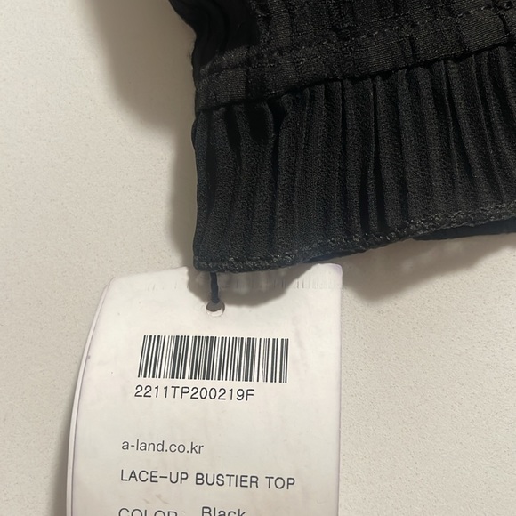 New never been work place up bustier top! - Picture 9 of 9